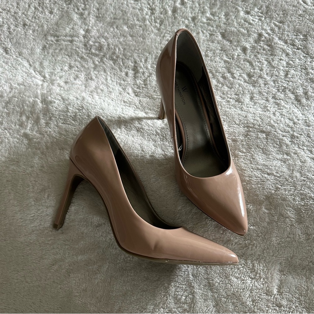 Nude Patent Leather Heels size 8